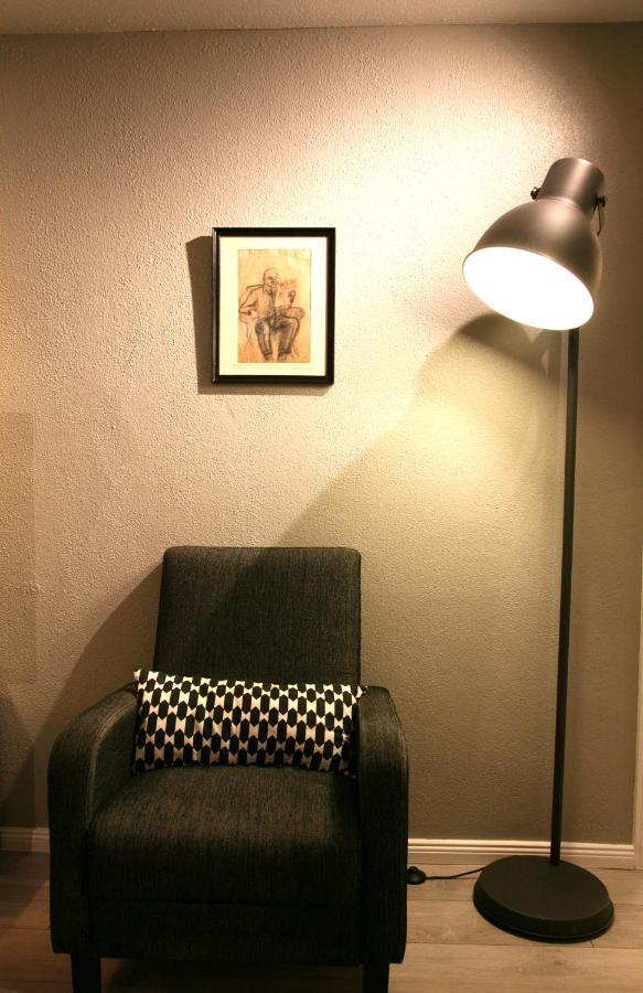 Spacious & Refurbished 1 Bedroom Apartment In Suburban Reykjavik Garthabaer Buitenkant foto